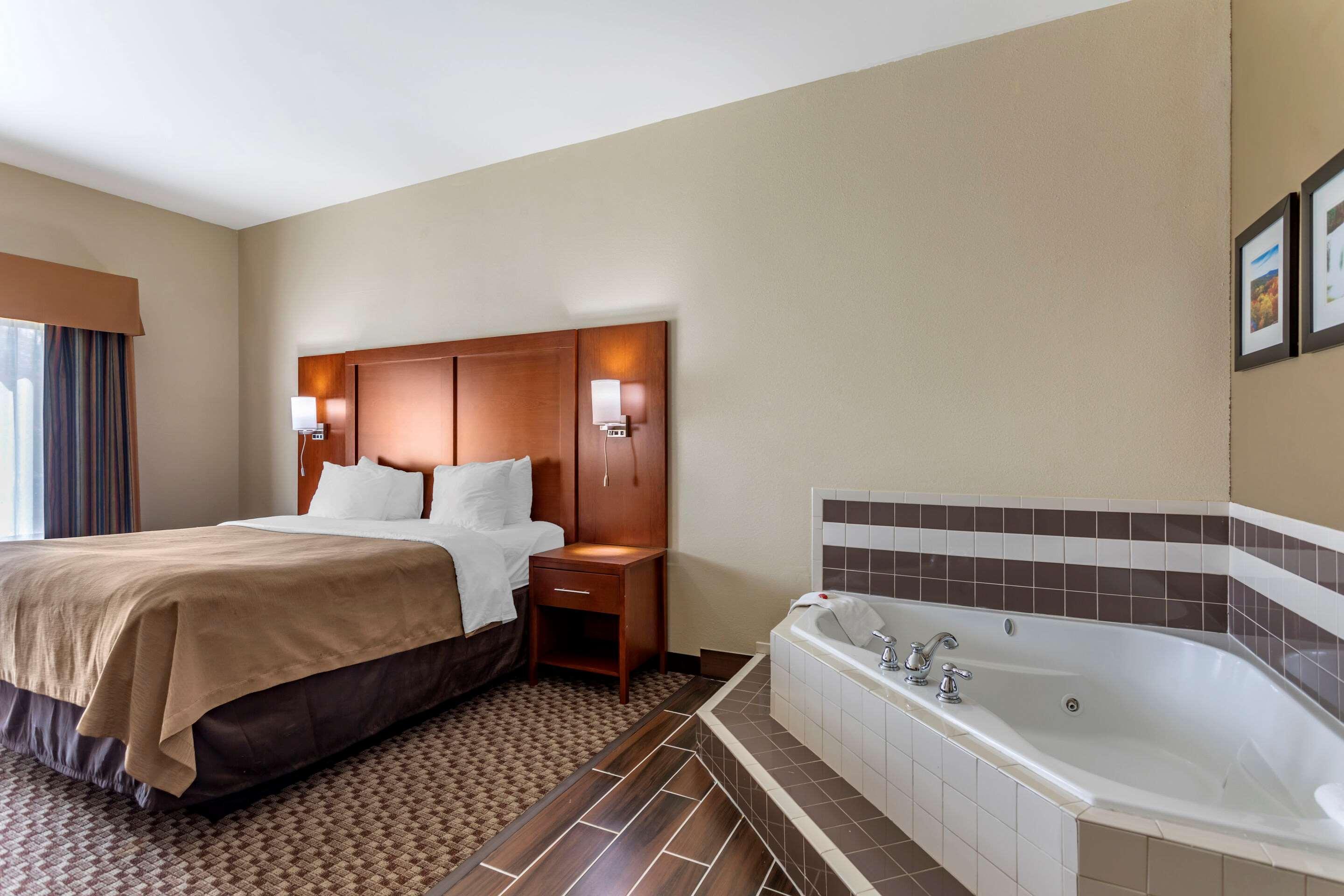 Comfort Inn & Suites Carbondale University Area Buitenkant foto